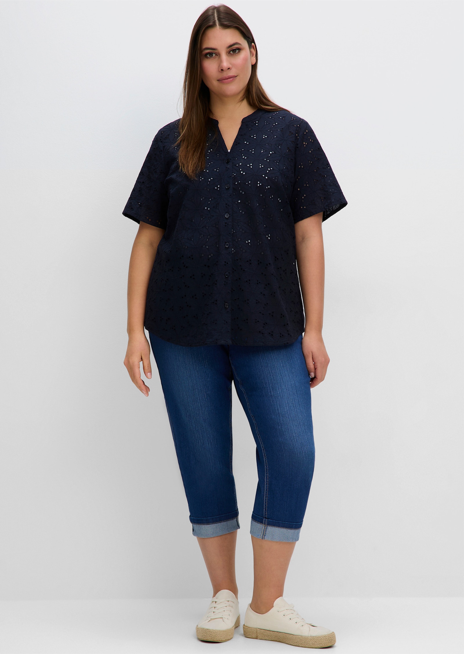 sheego Kurzarmbluse aus Lochspitze - tiefblau