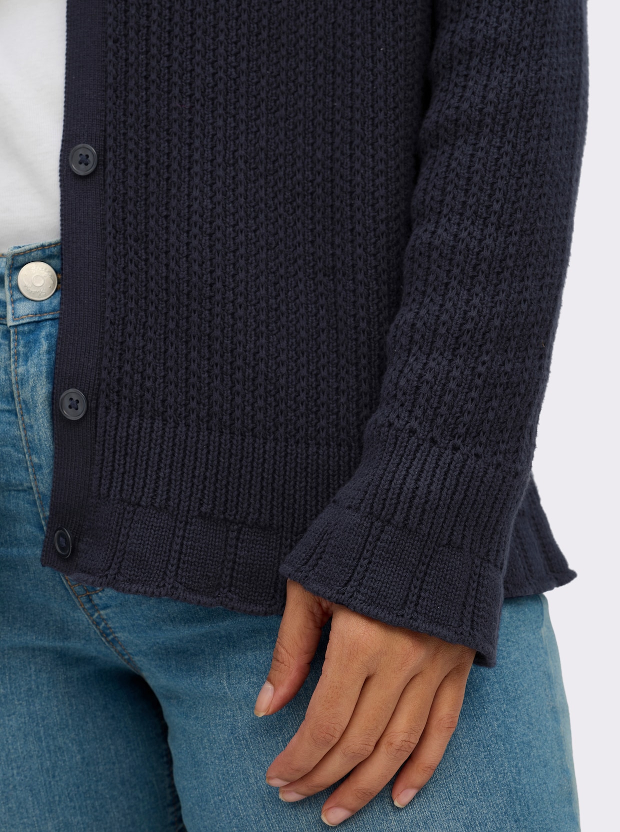 sheego Ajourstrickjacke mit V-Ausschnitt - tiefblau