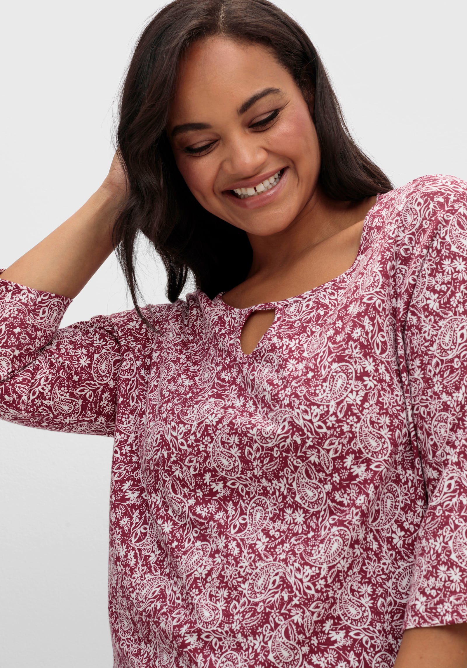 Print-Shirt mit Ausschnitt mit Schlitz - bordeaux-bedruckt