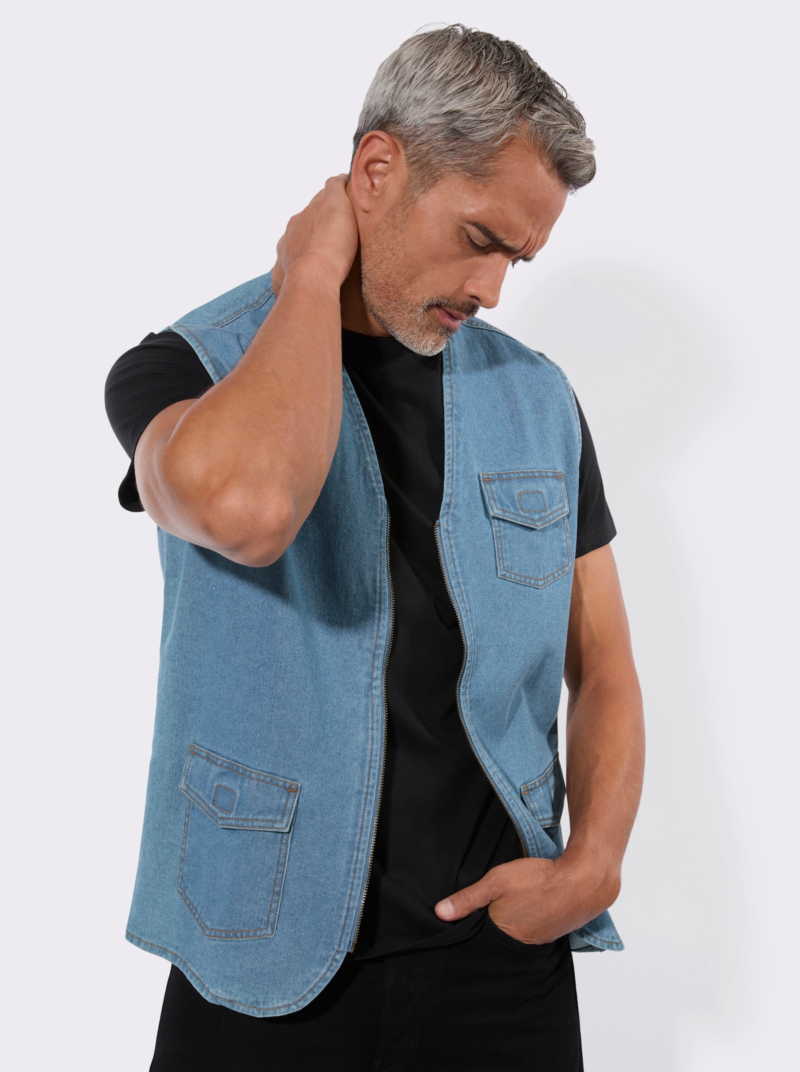 Jeansweste mit aufgesetzten Pattentaschen - blue-bleached