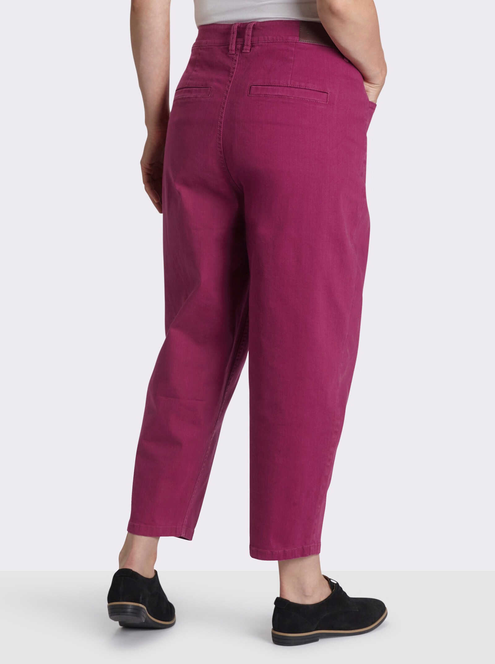 sheego Bundfaltenhose aus Twill, mit Barrel-Leg - malve