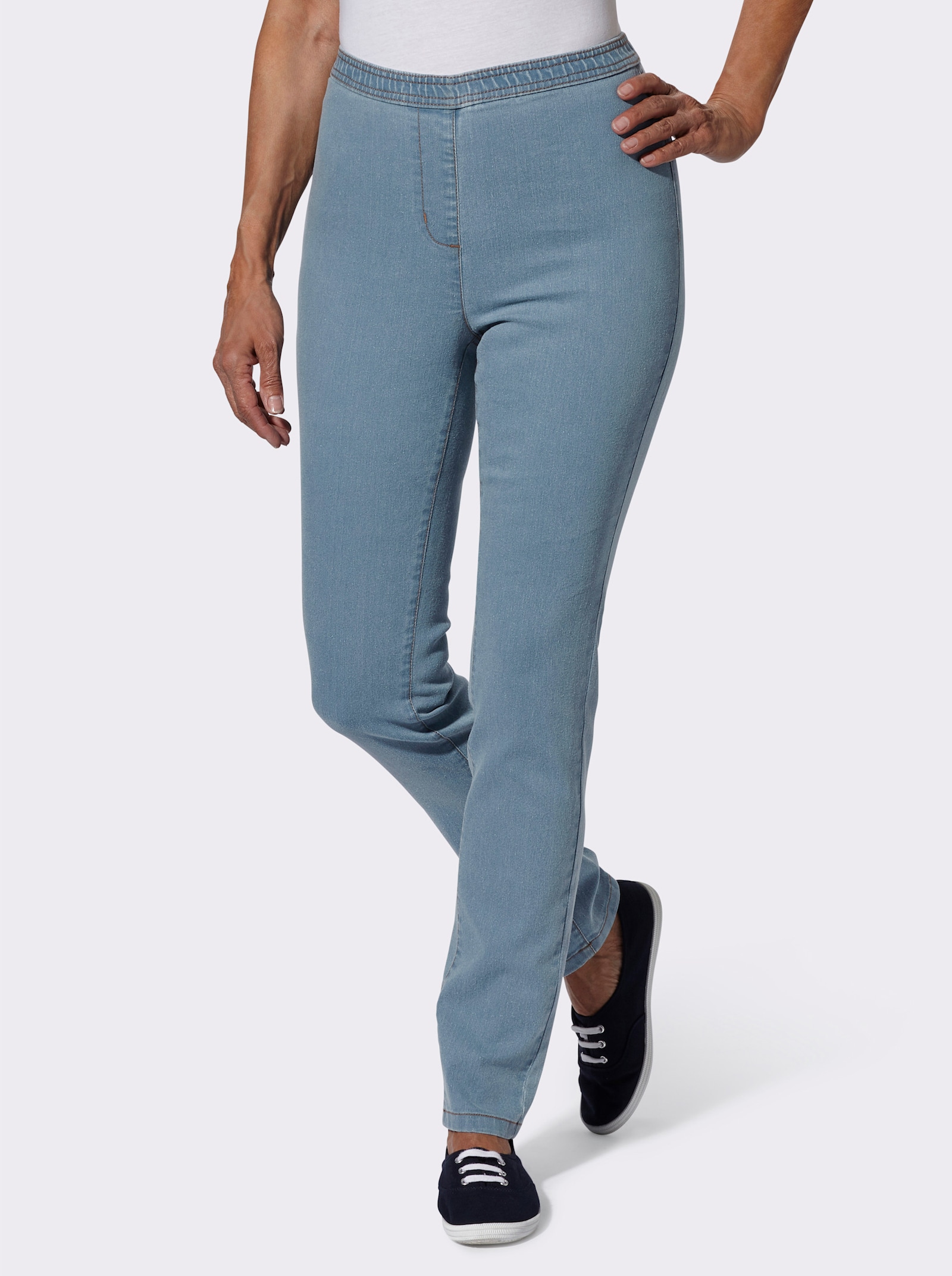 Schlupfjeans in schmaler Form - blue-bleached