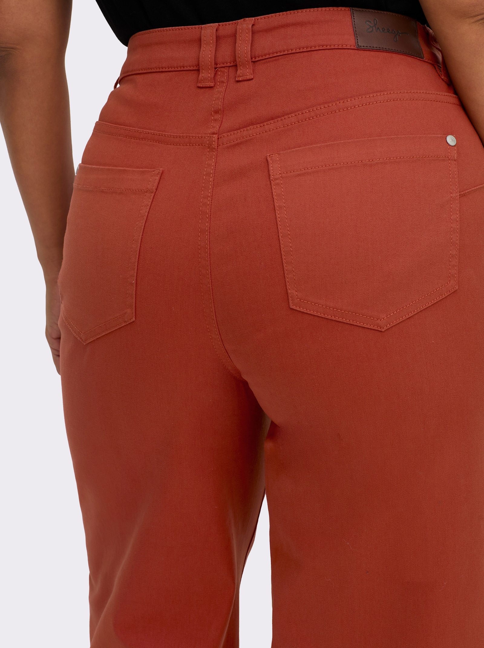 sheego Jeans mit weitem Bein und High-Waist-Bund - rostrot