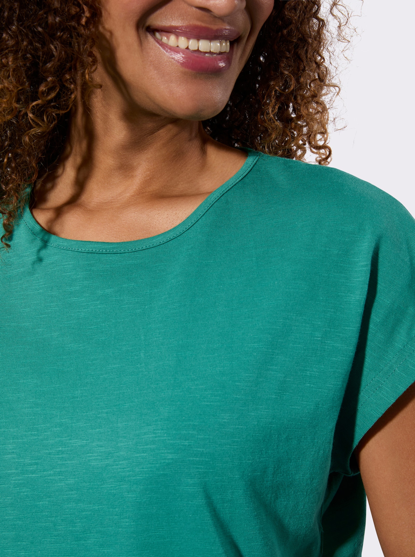 Shirt mit überschnittenen Schultern - grün