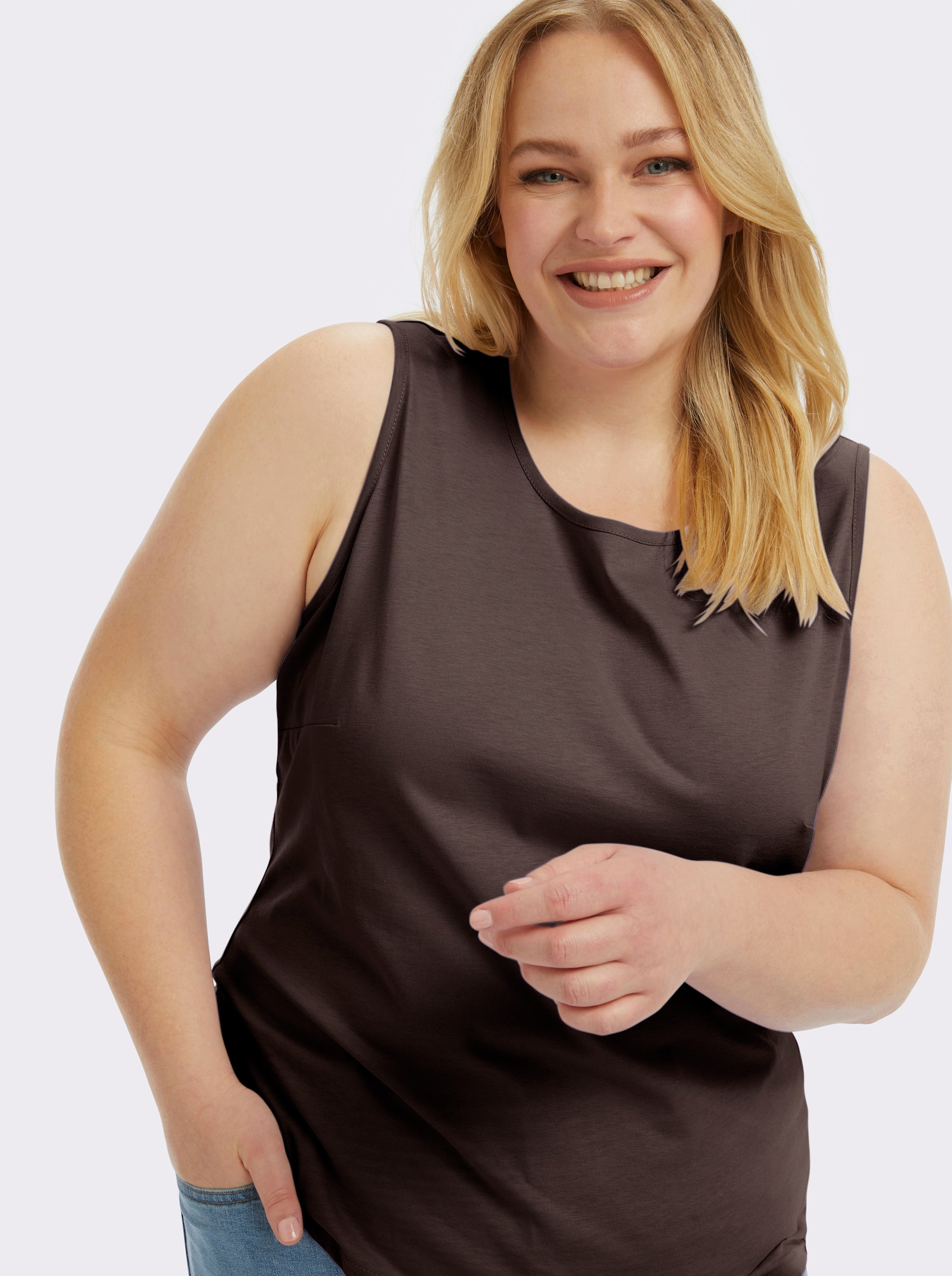 Trägertop mit Rundhals-Ausschnitt - mokka