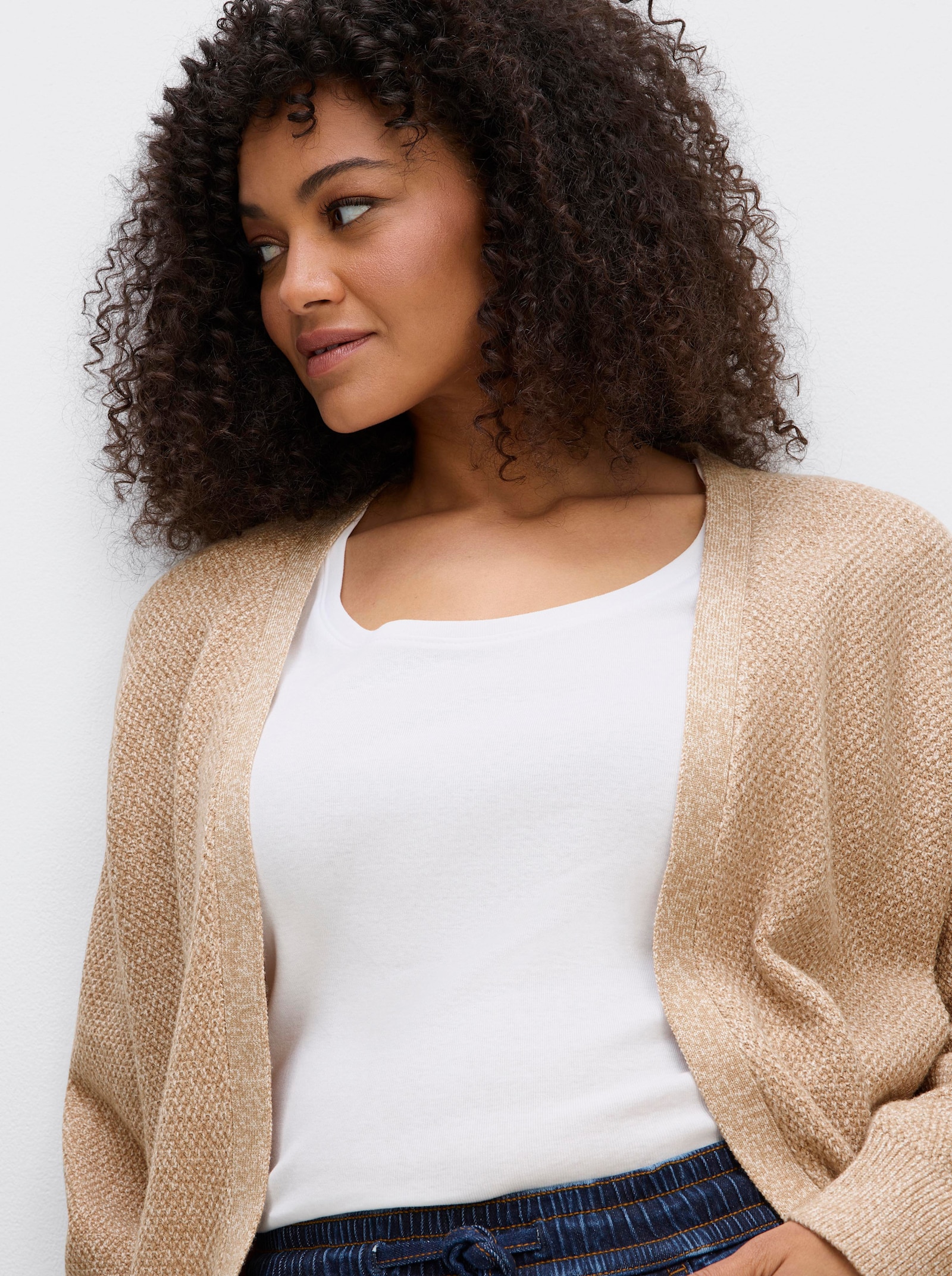 sheego Strickjacke in softer Strukturqualität - camel-meliert