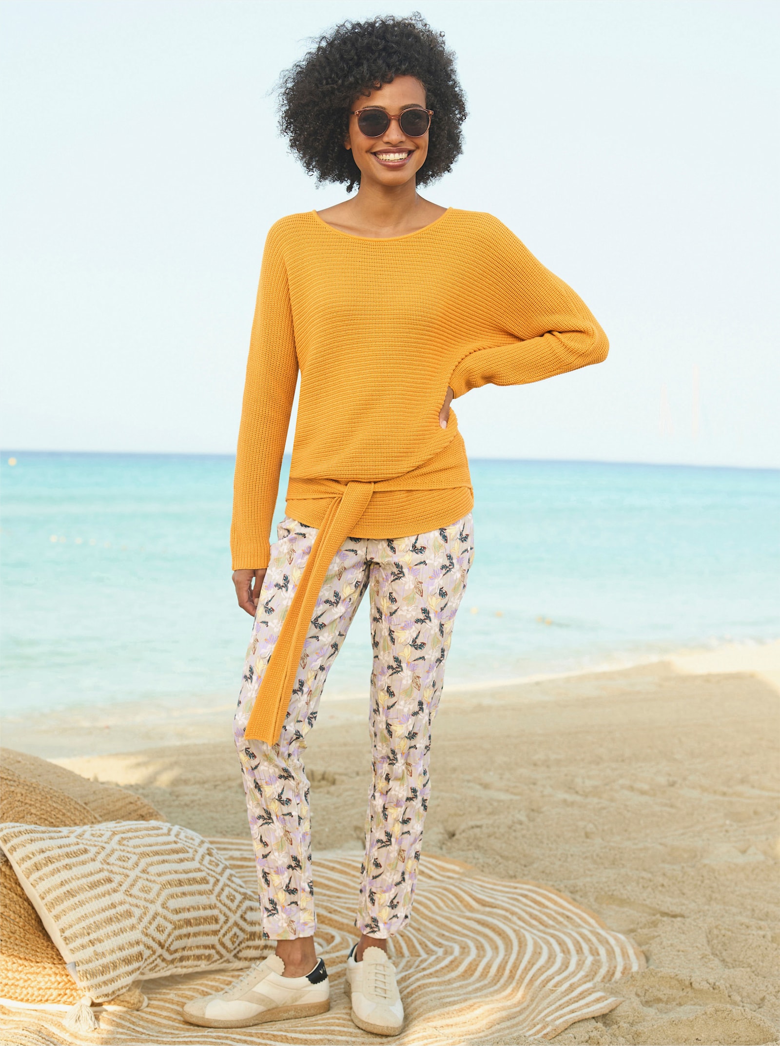 heine Druckhose in schmaler Beinform - sand-ocker-bedruckt