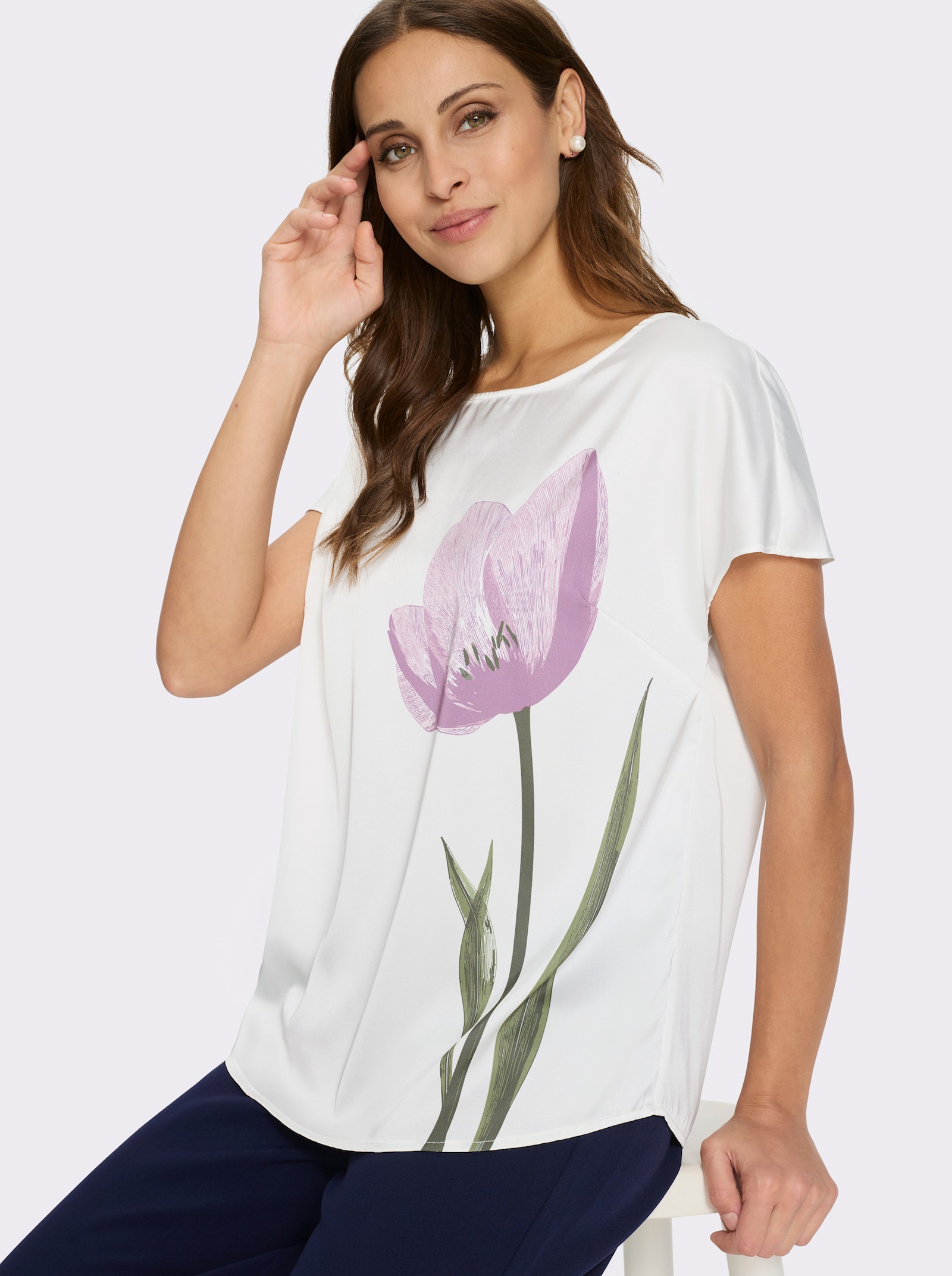 Satinbluse mit überschnittenen Schultern - ecru-bedruckt