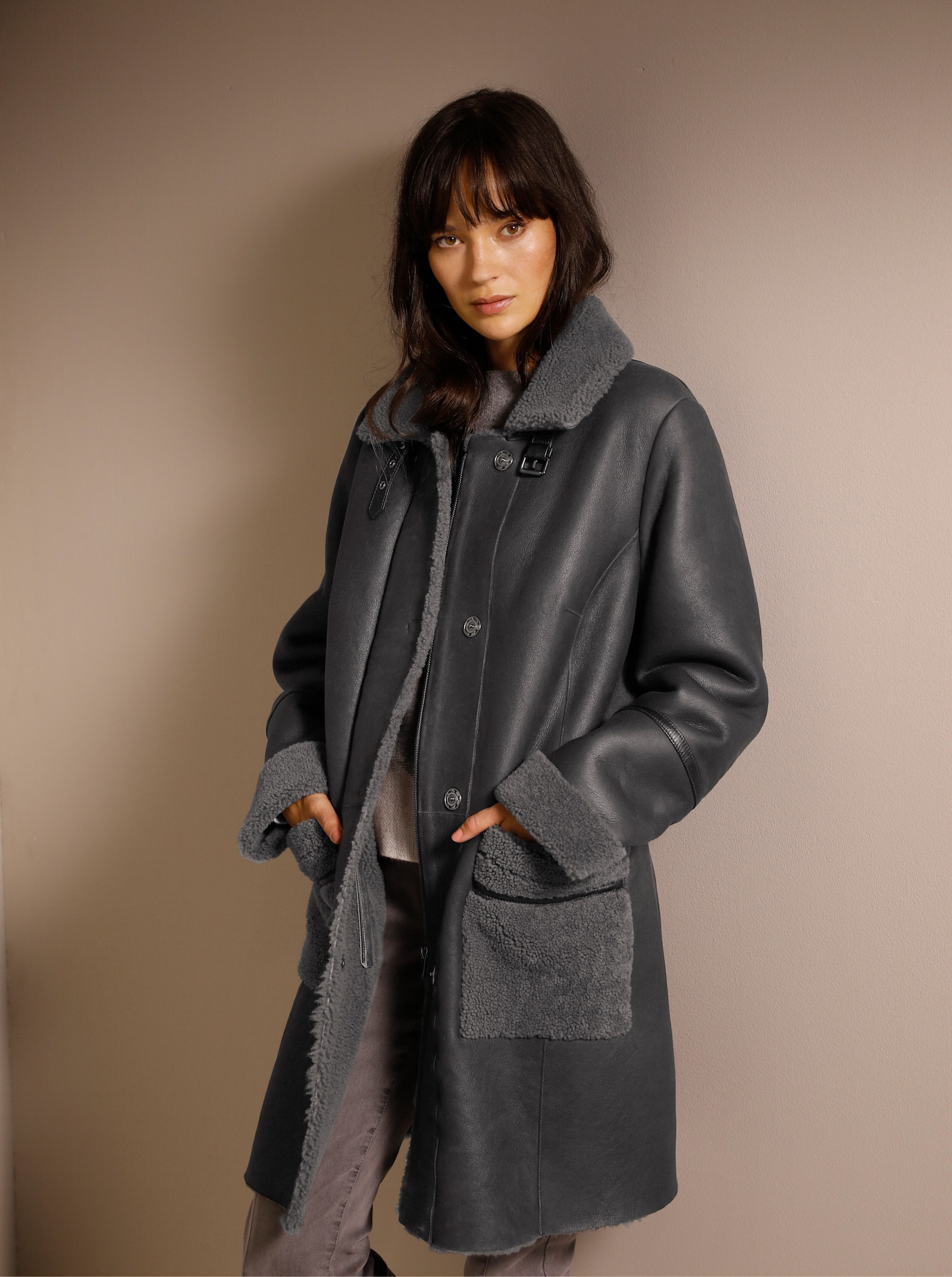 Mainpol Lammfelljacke mit Fell-Innenseite - anthrazit