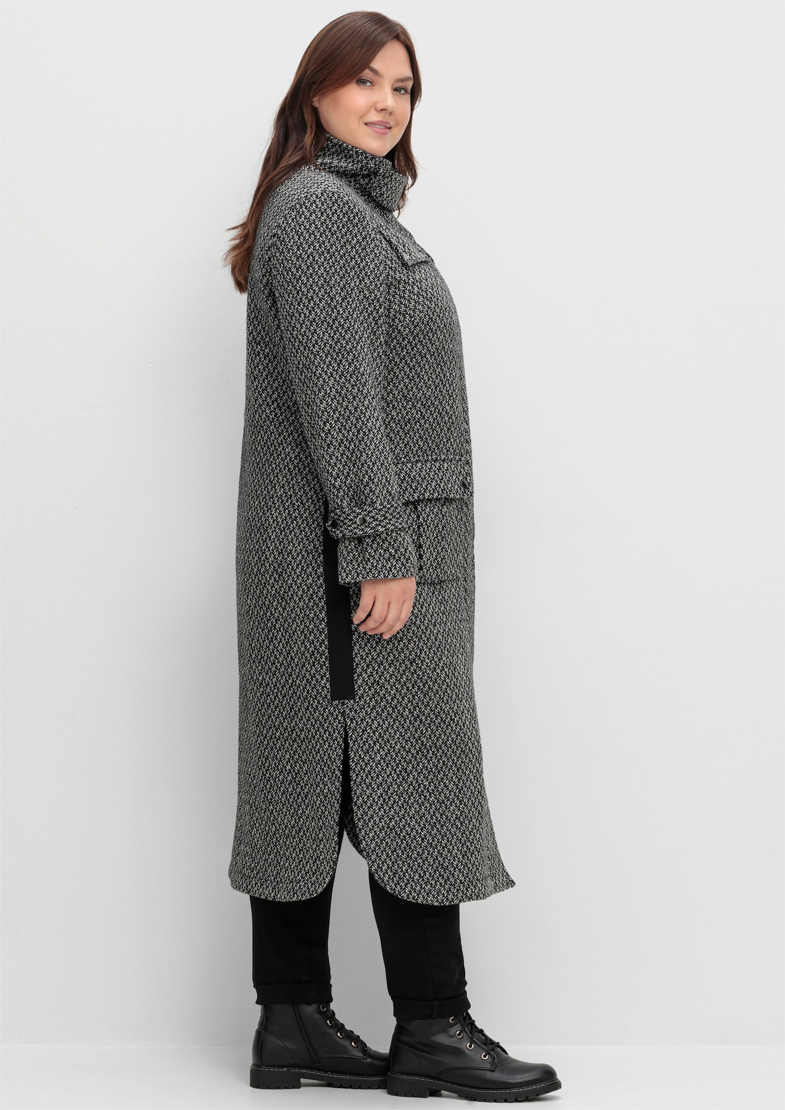 sheego Mantel im Cargo-Stil - schwarz-weiß