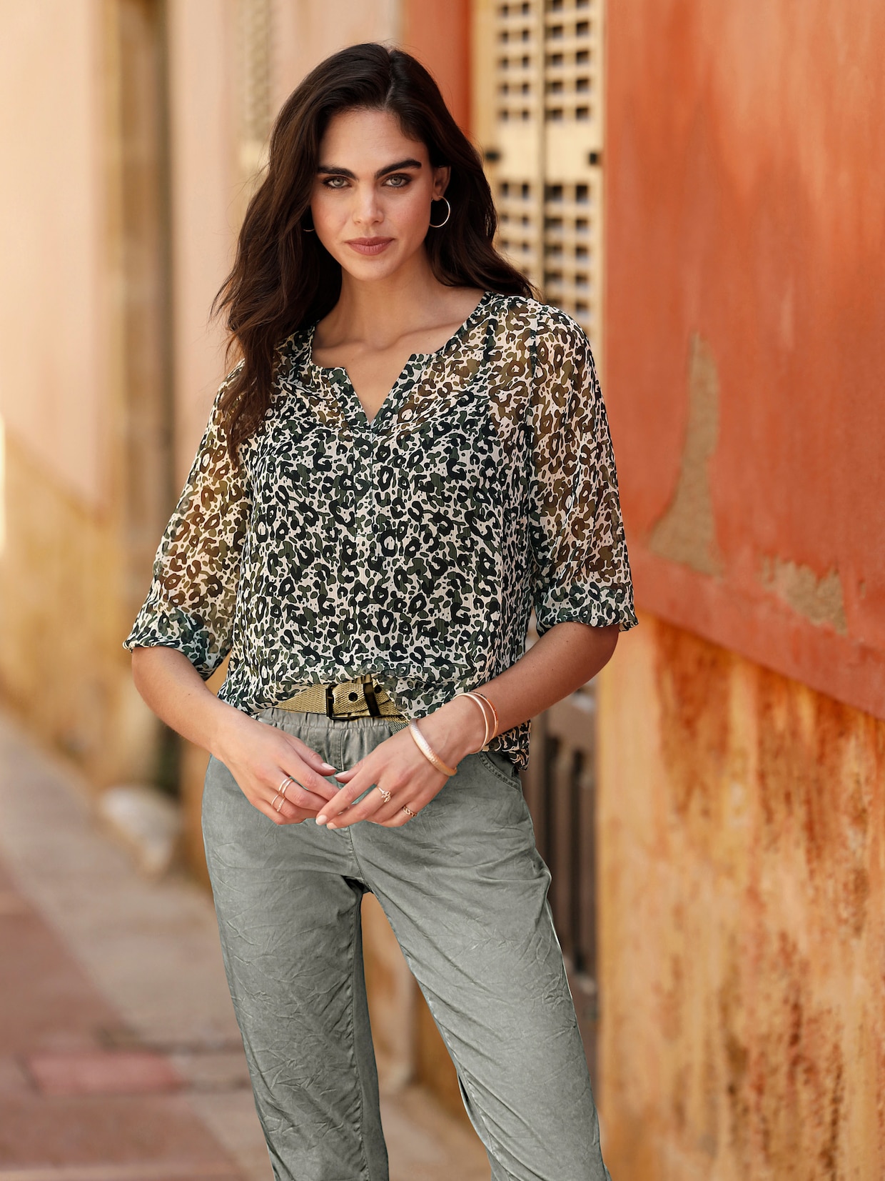 heine Druckbluse - khaki-schwarz-bedruckt