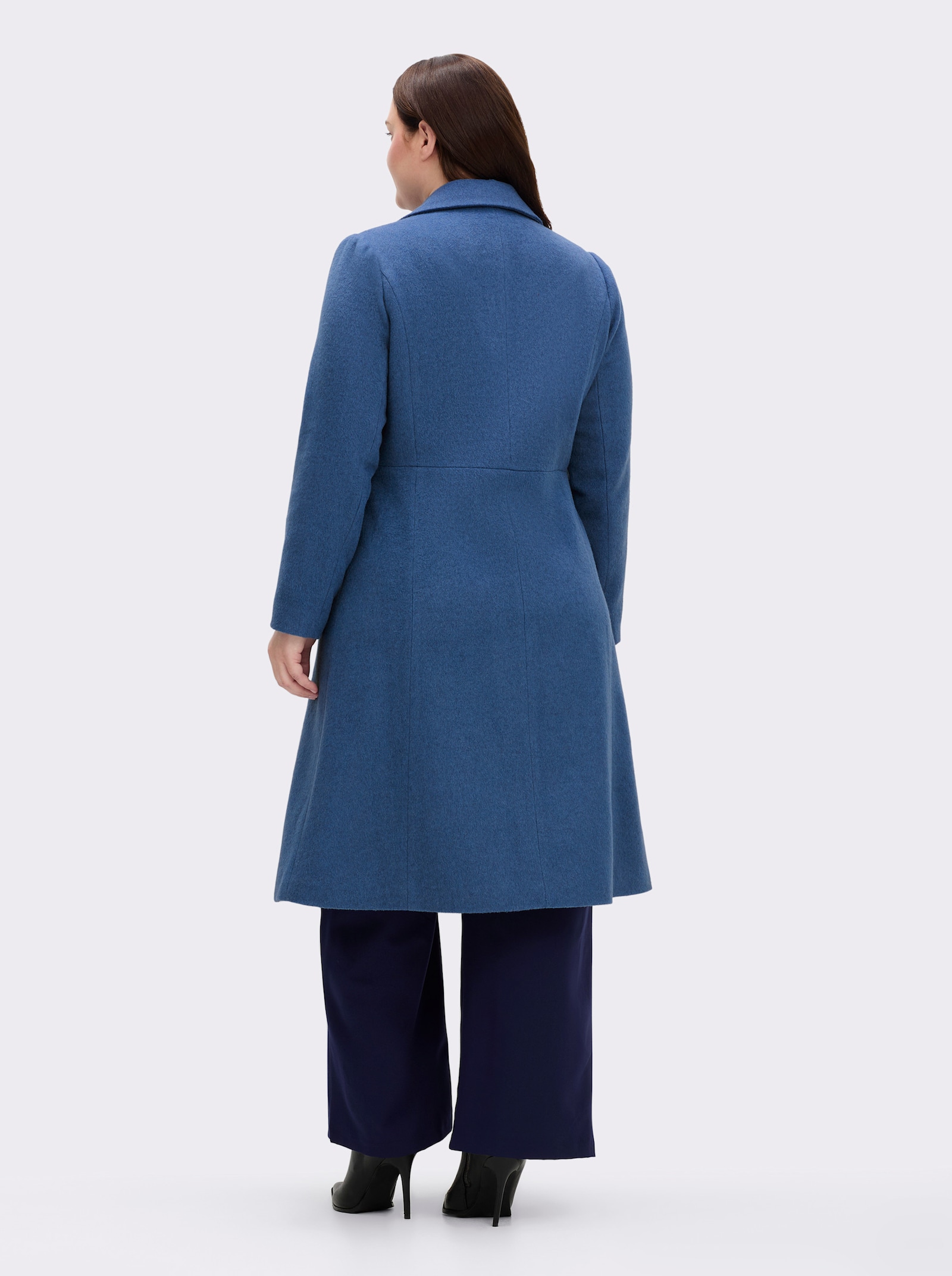 sheego by Joe Browns Manteau d'hiver avec col à revers et patte de boutonnage - bleu jean