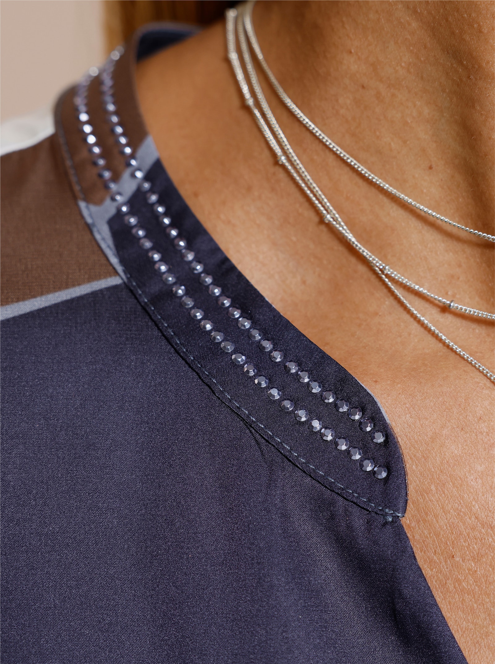 Langarm-Bluse in Satin-Qualität - rauchblau-champagner-bedruckt