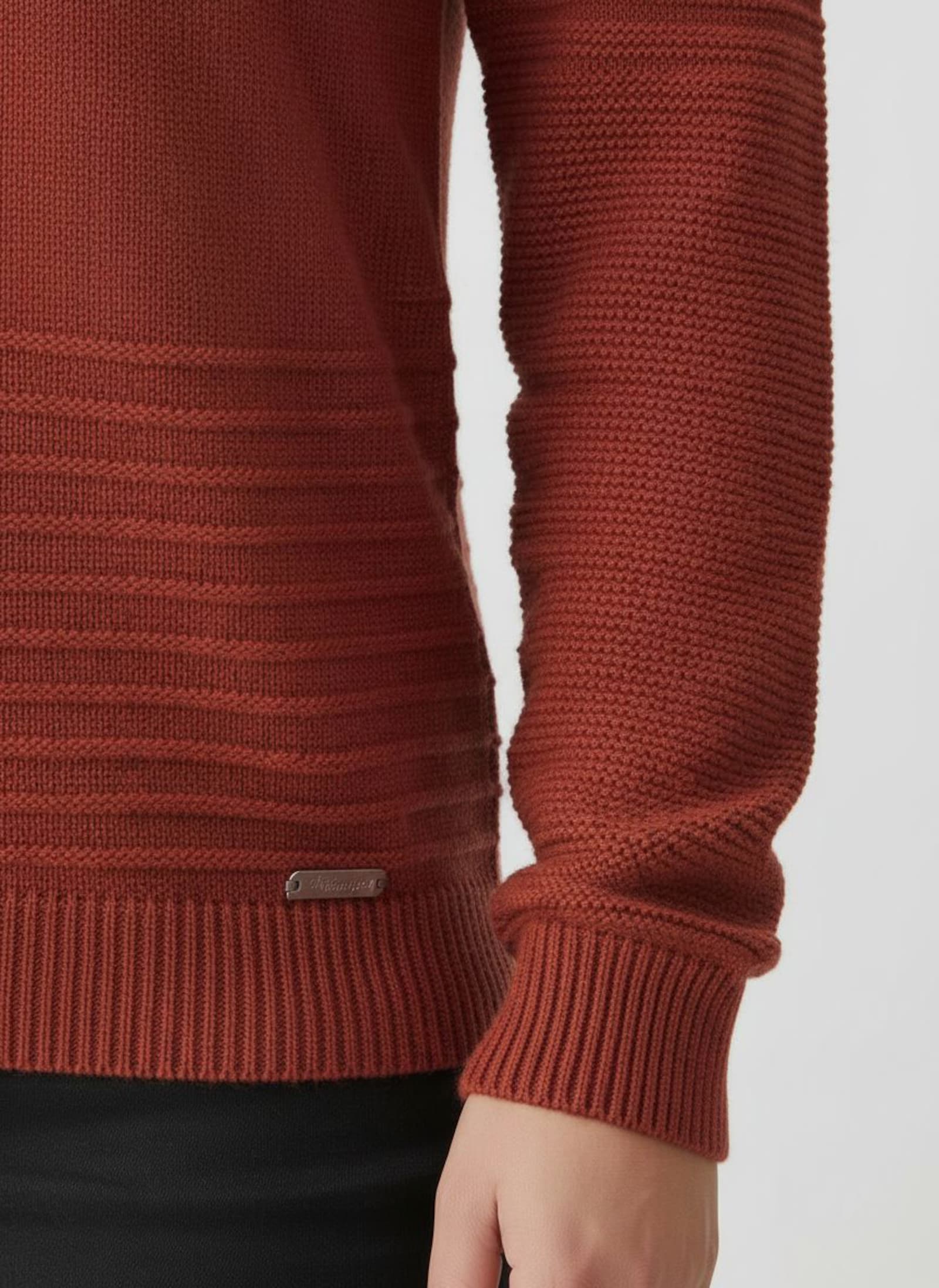 Rundhalspullover im Strickmuster-Mix - rostrot