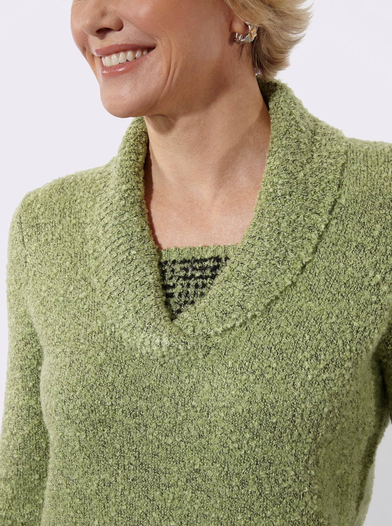 Pullover in 2-in-1-Optik mit Schalkragen - lindgrün