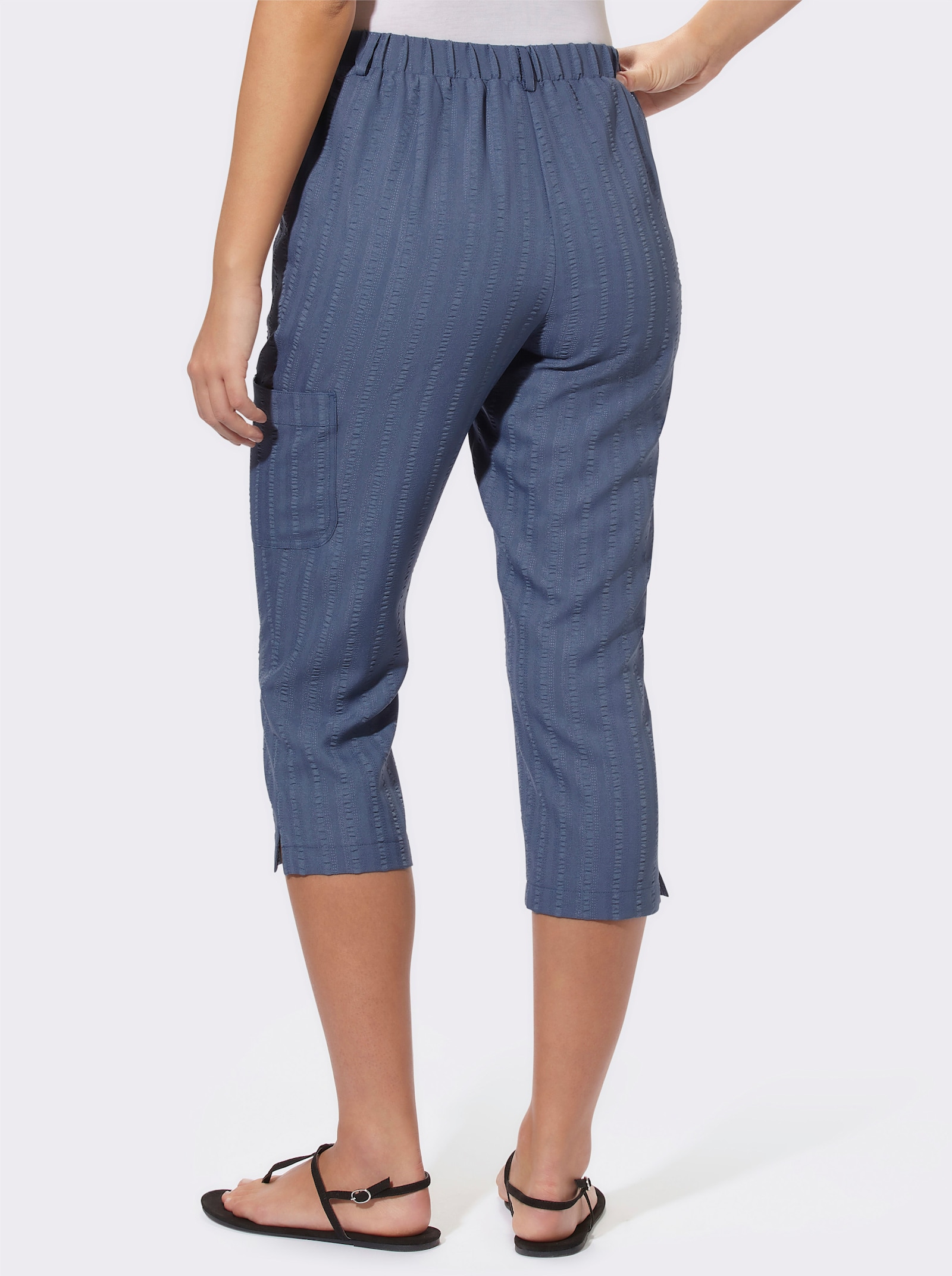 Capribroek met gestileerde knoopsluiting - rookblauw