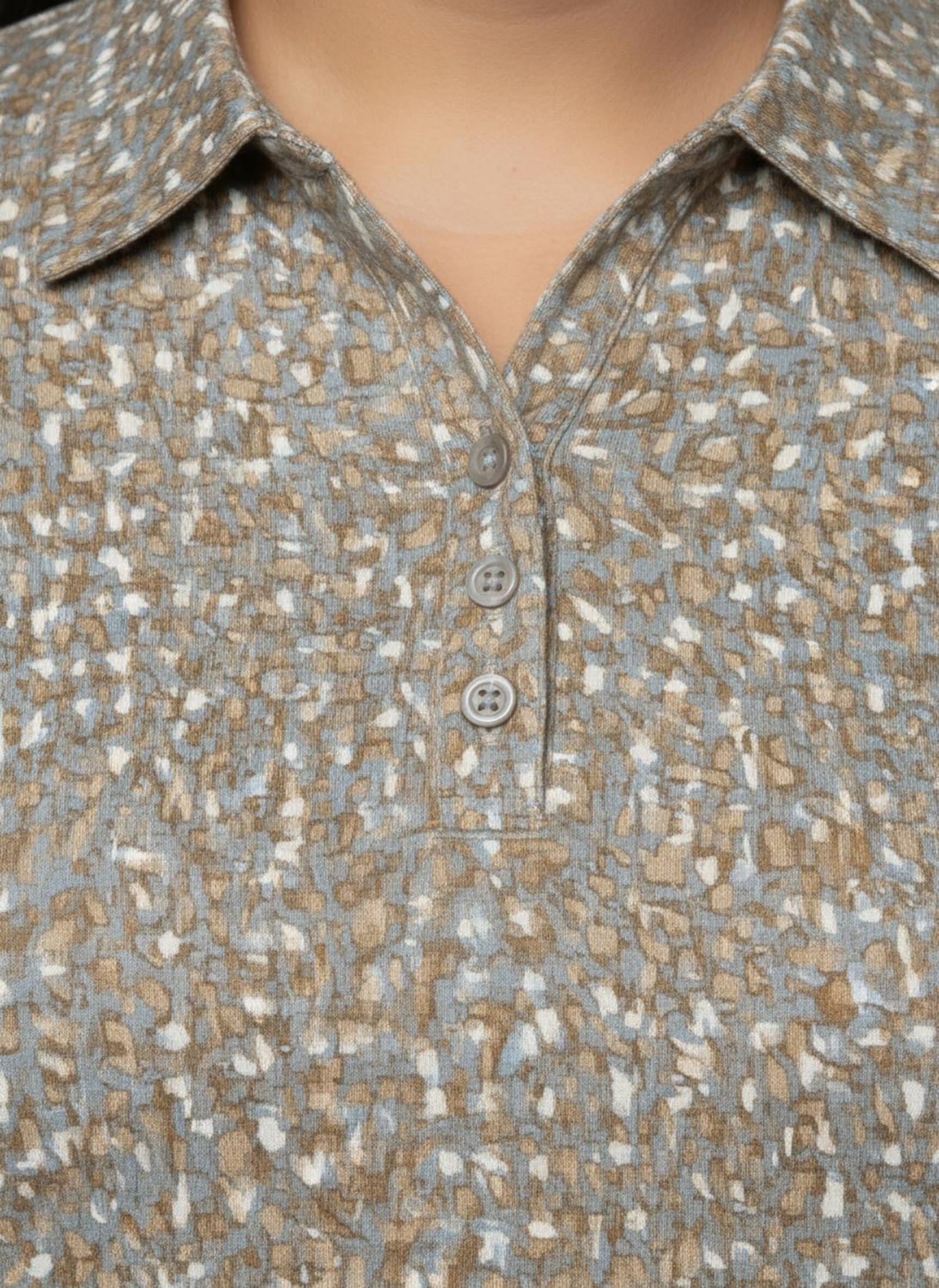 Poloshirt mit Knopfleiste - camel-steingrau-bedruckt