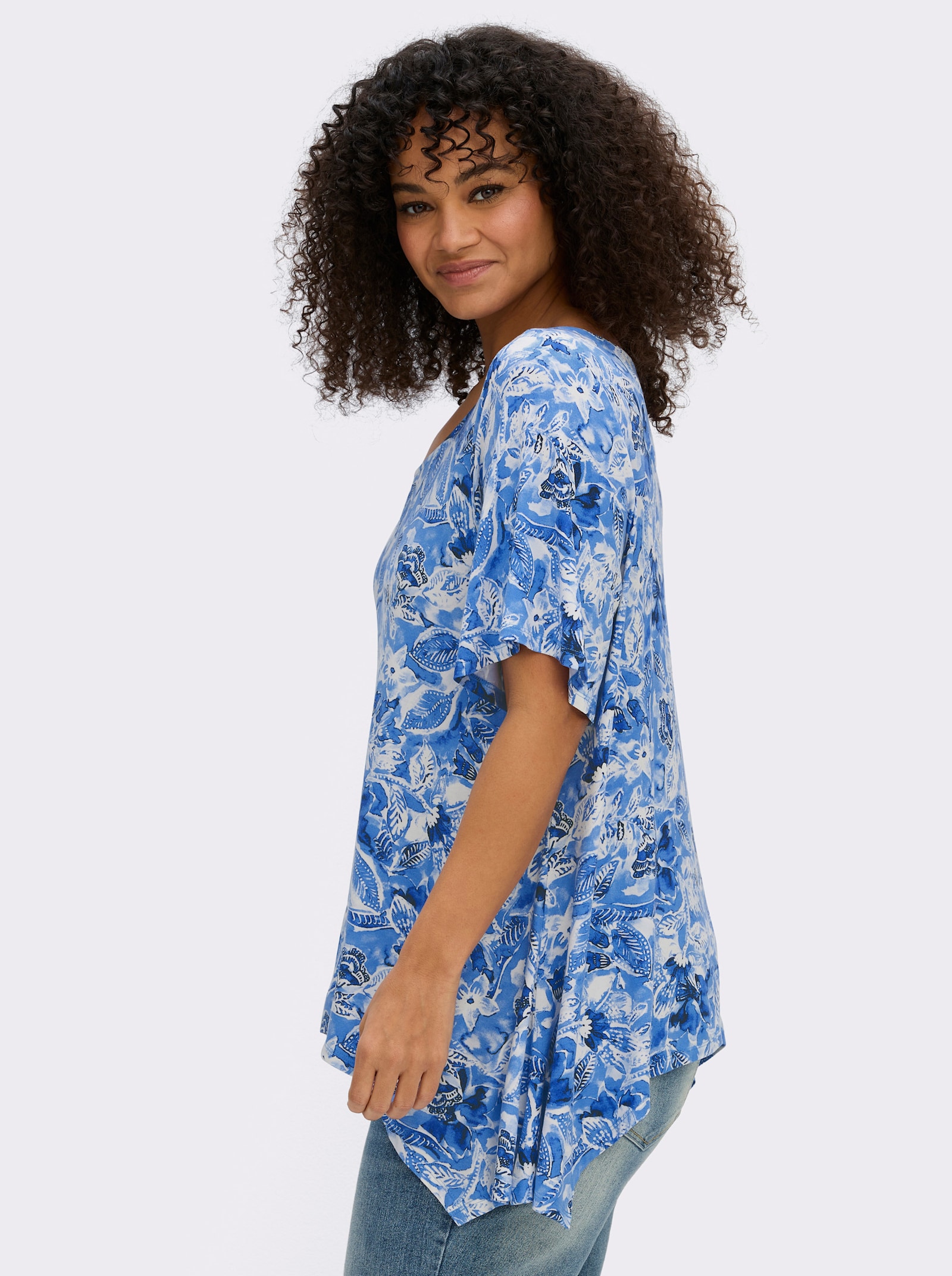 sheego by Joe Browns Puntig shirt met bloemenprint - koningsblauw/hemelblauw gedessineerd