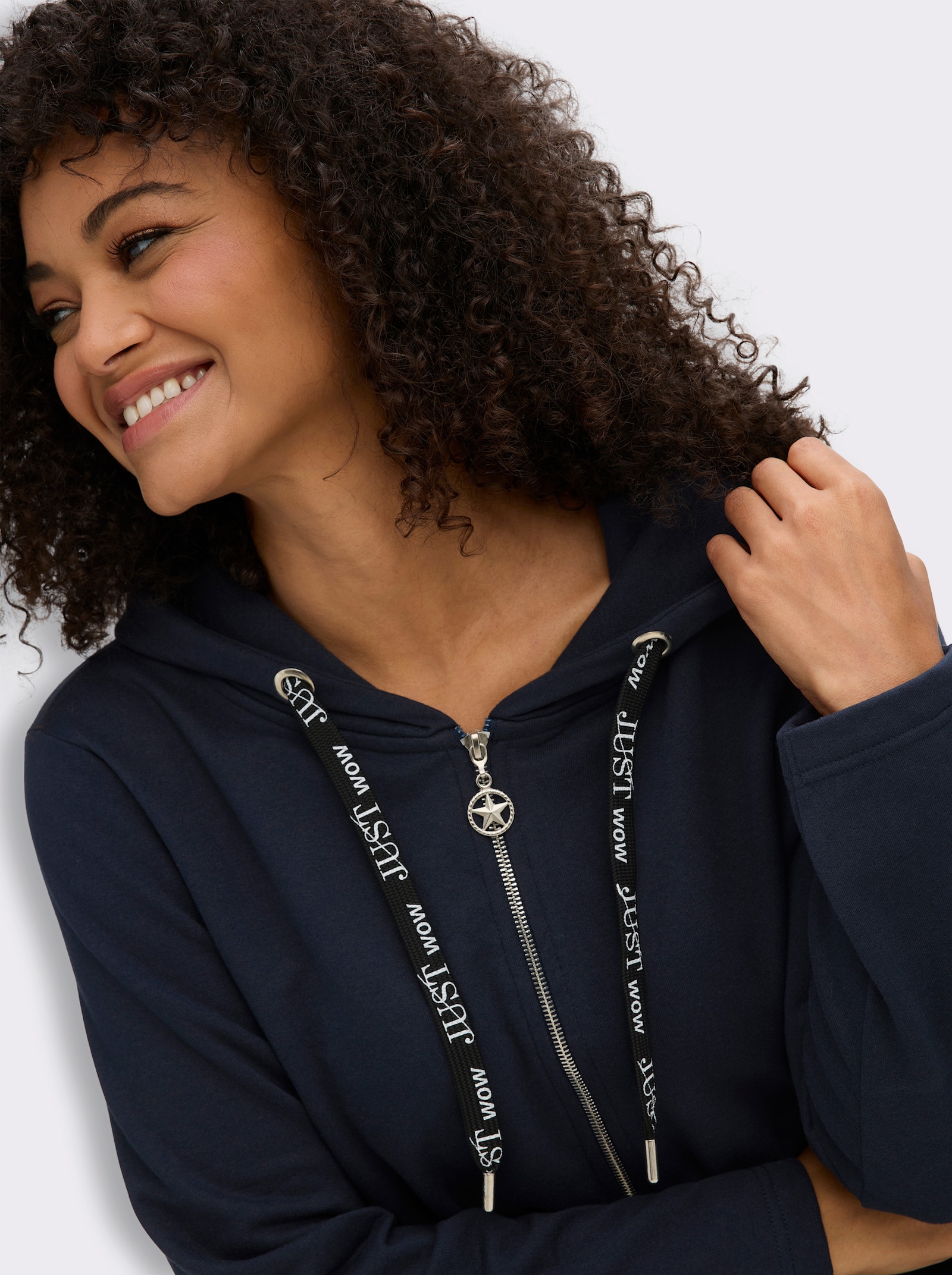 Sweatjacke mit Glitzer-Applikation hinten - marine
