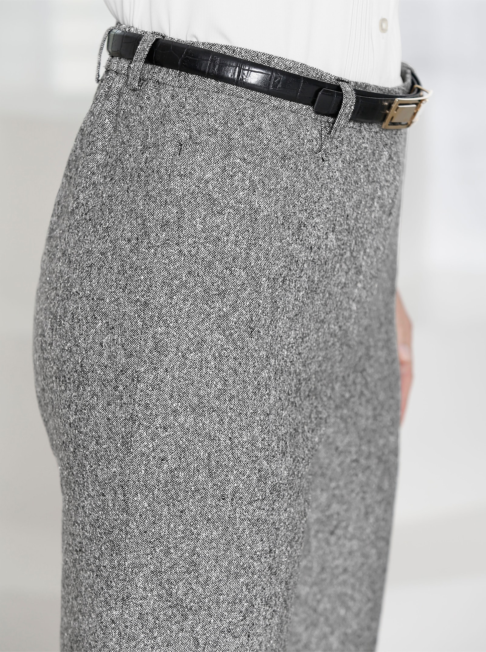 Come on Bügelfaltenhose mit Taillenabnähern - schwarz-weiß Fil a Fil