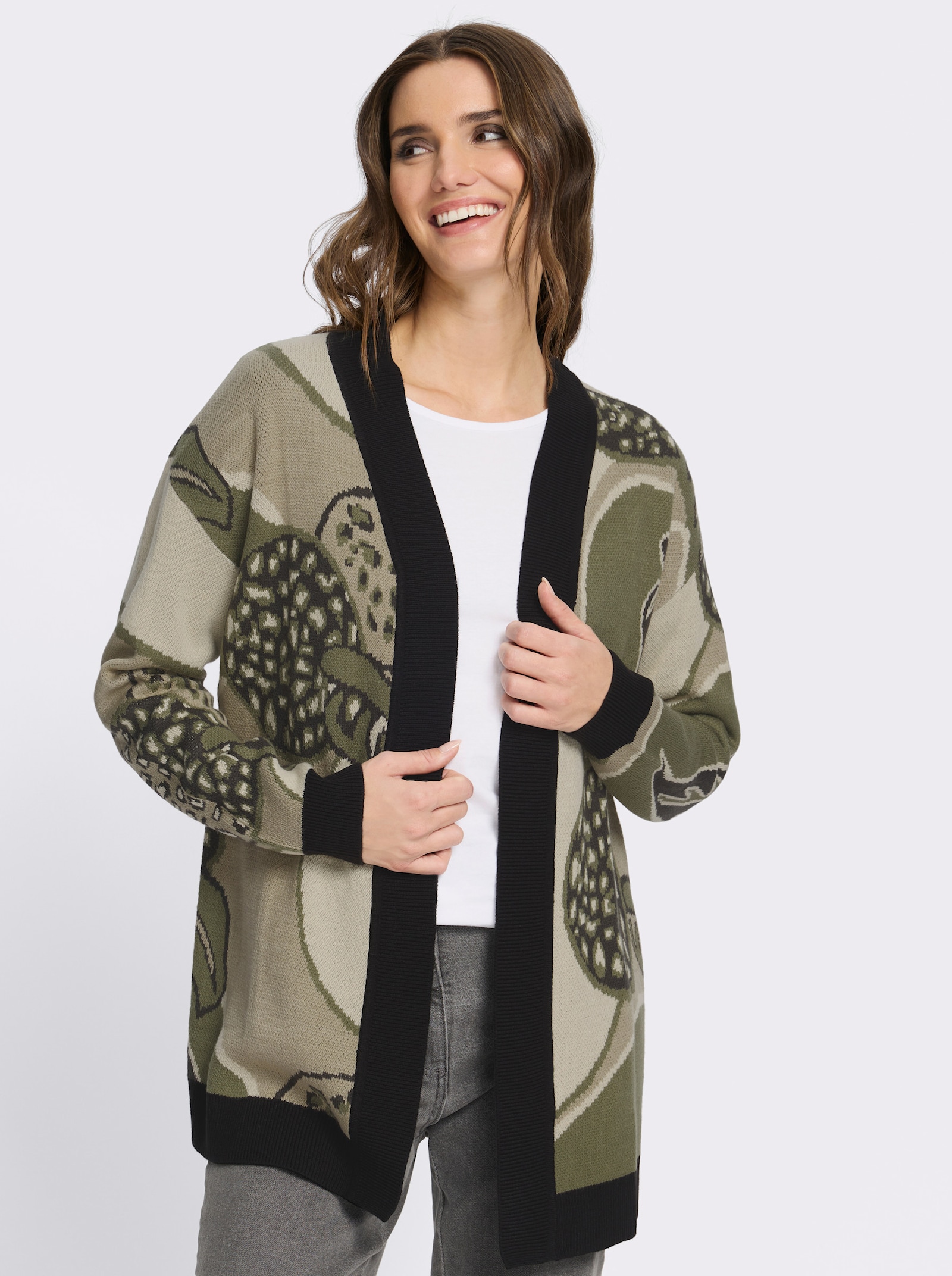 Jacquardstrickjacke mit überschnittenen Schultern - khaki-schwarz-gemustert