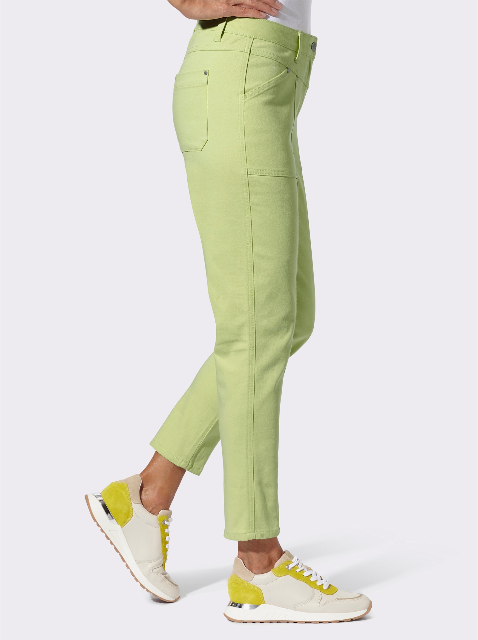 Jeans mit v-förmigem Sattel - pistazie