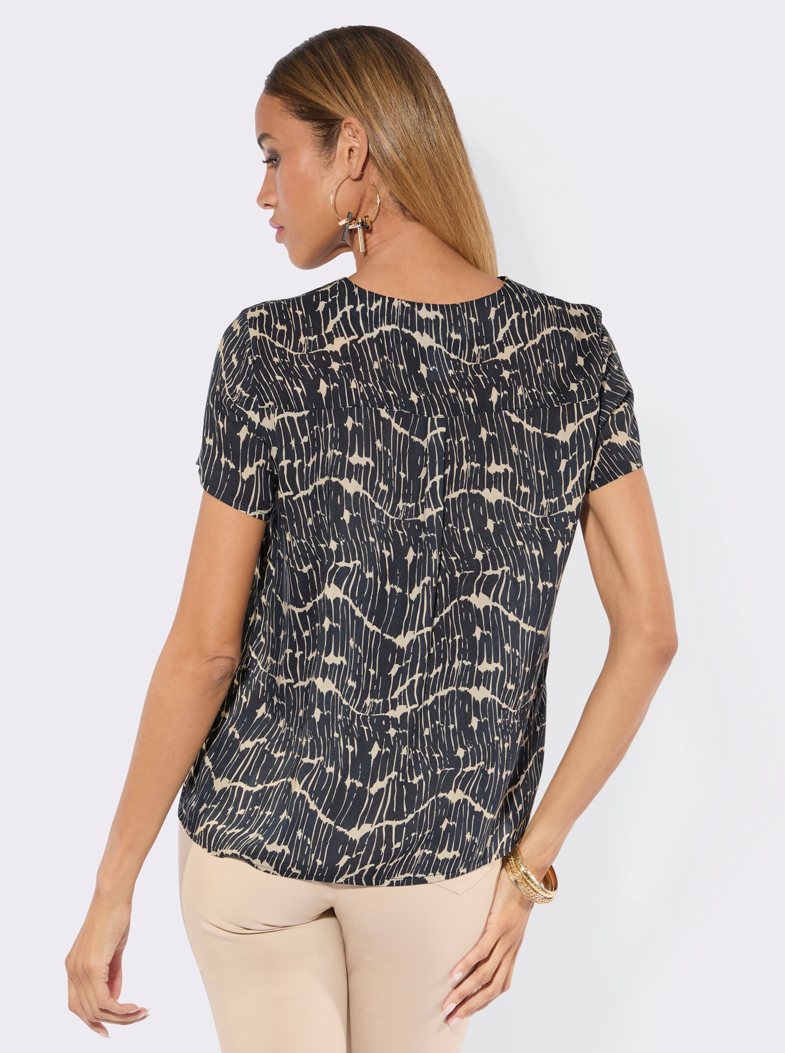 Modal-Druckbluse im farbbrillanten Muster - schwarz-sand-bedruckt
