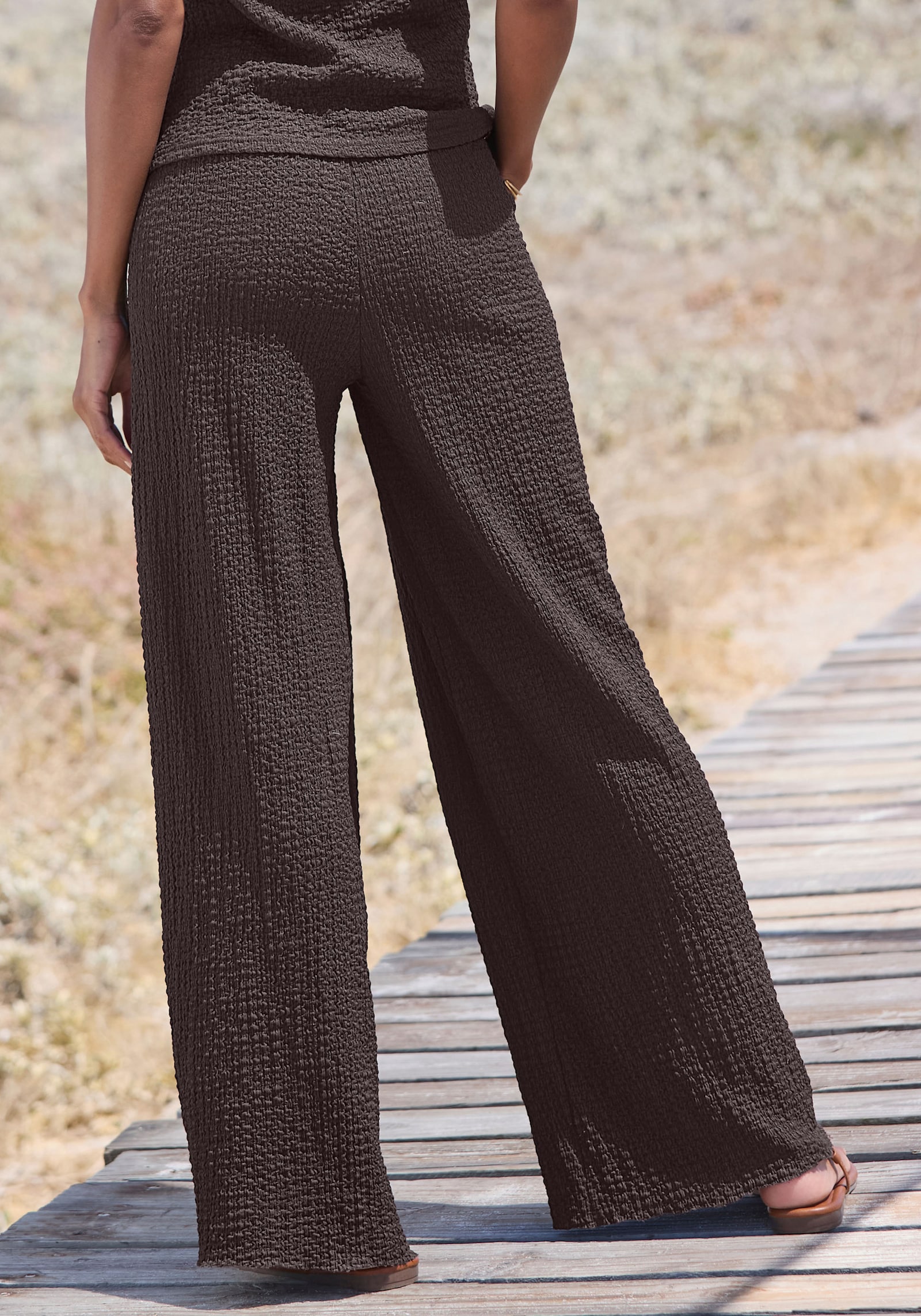 LASCANA Schlupfhose - dunkelbraun