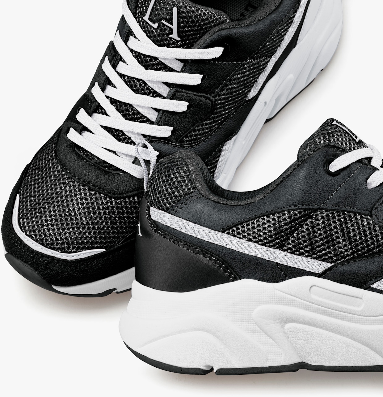 LASCANA Sneaker - zwart/wit