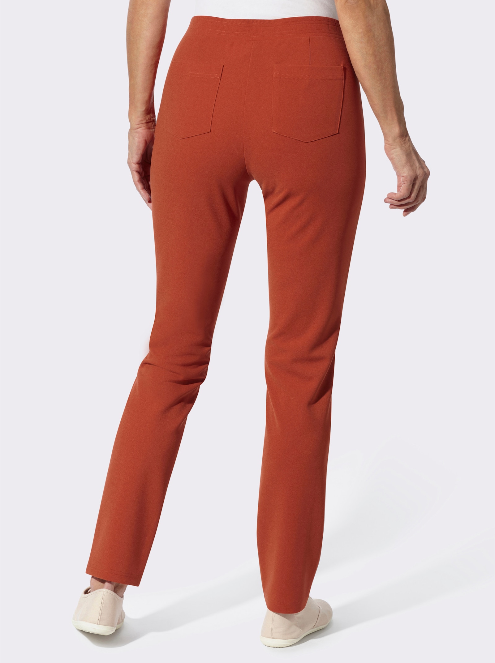 Schlupfhose in schmaler Schnittführung - rostrot