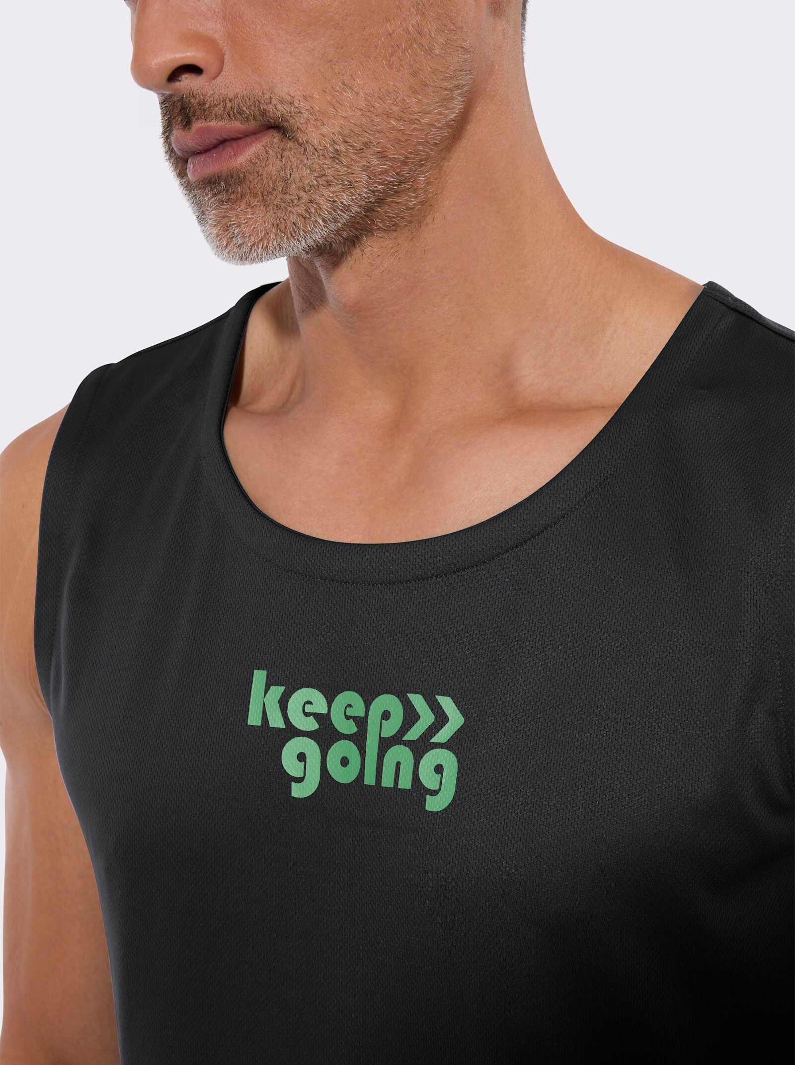 Achselshirt mit platziertem Schriftzug - schwarz