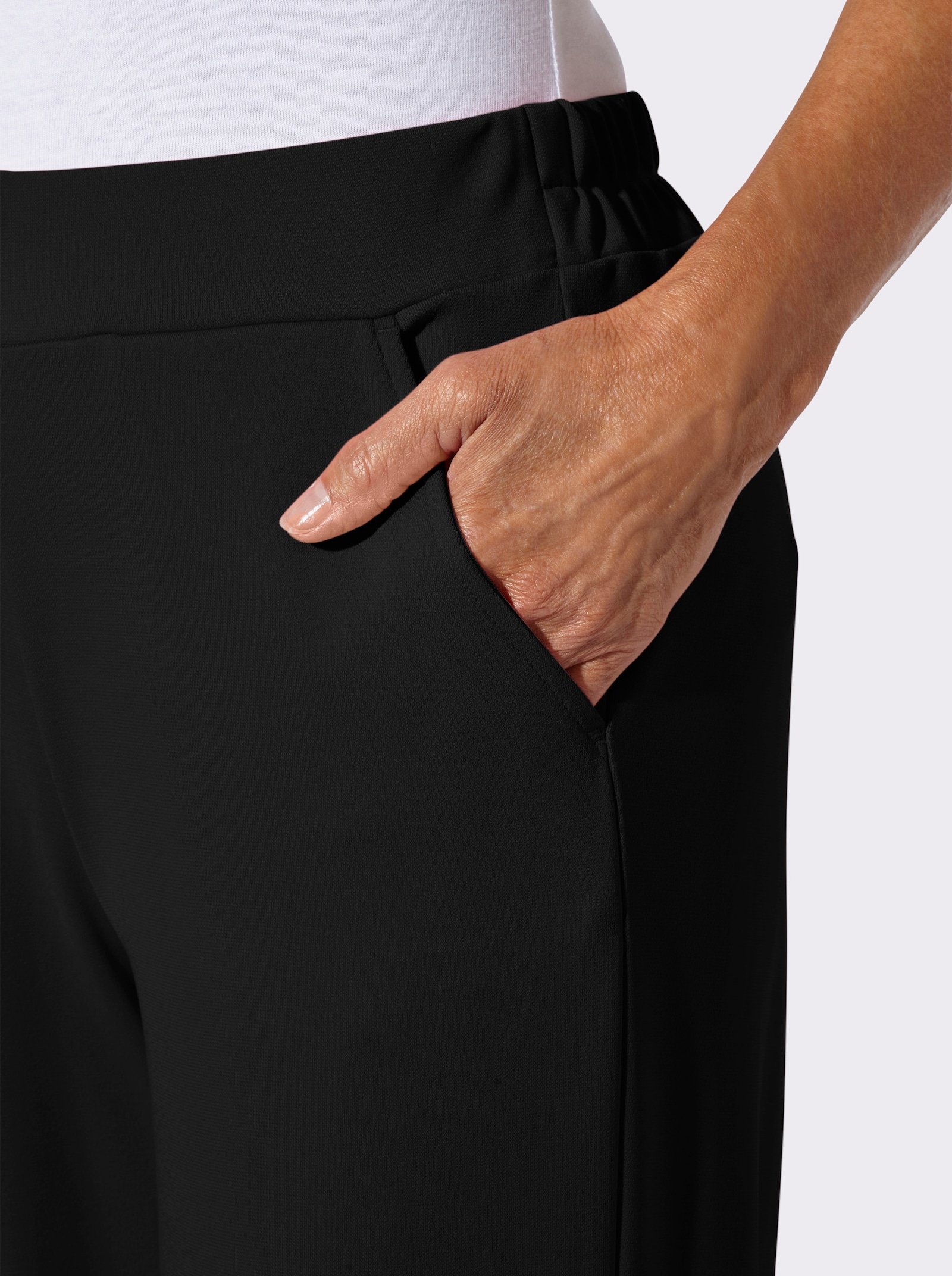 Schlupfhose mit Zierschnalle - schwarz