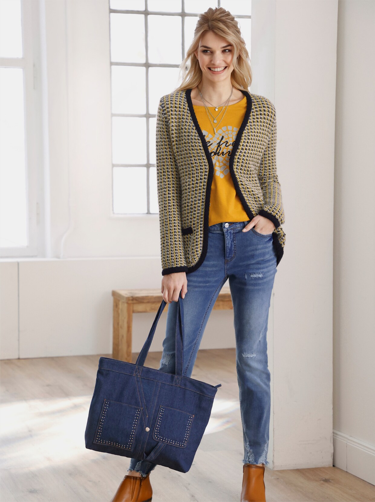 heine Strickjacke - dunkelblau-ocker-gemustert