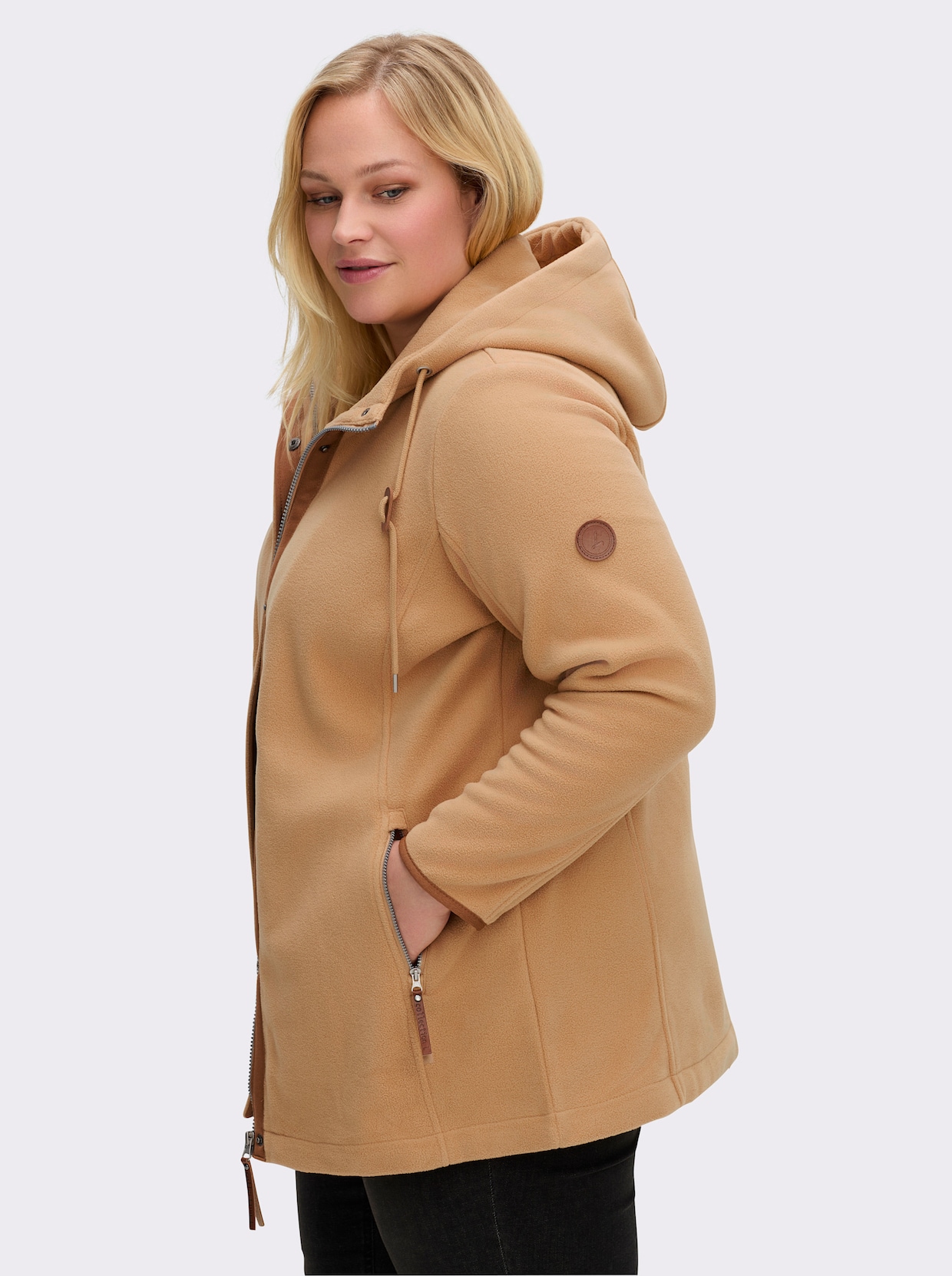 Kapuzenfleecejacke mit verdecktem Reißverschluss - camel