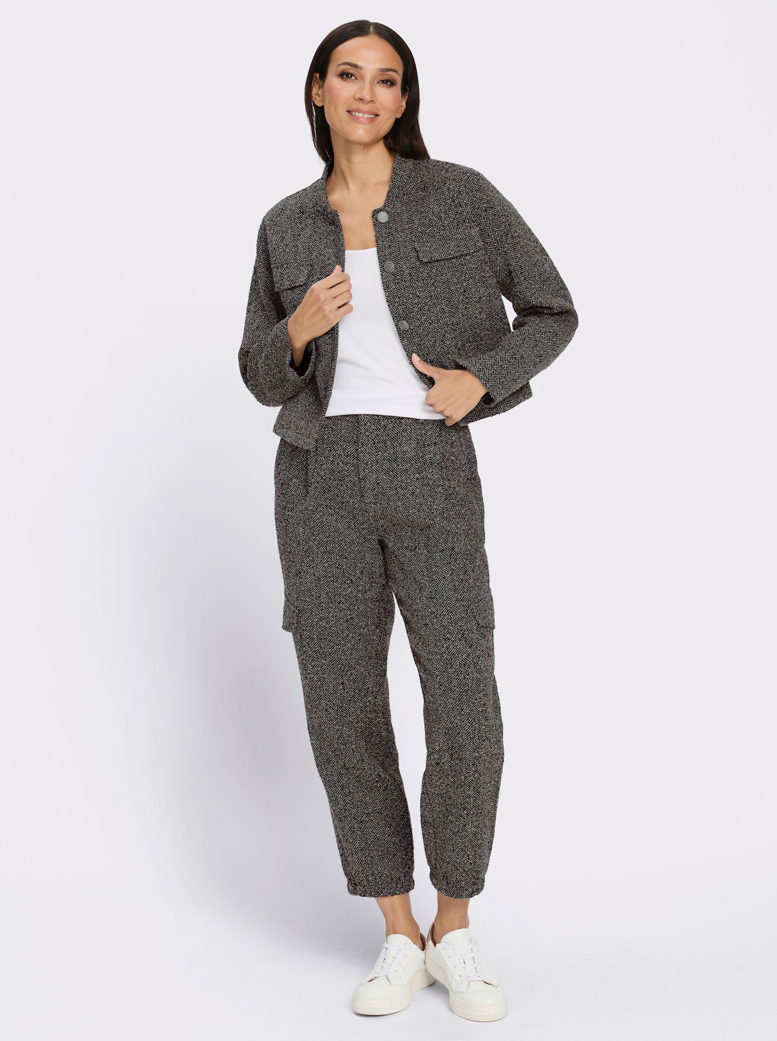 heine Hosenanzug mit Schmuckknöpfen - schwarz-weiß-gemustert