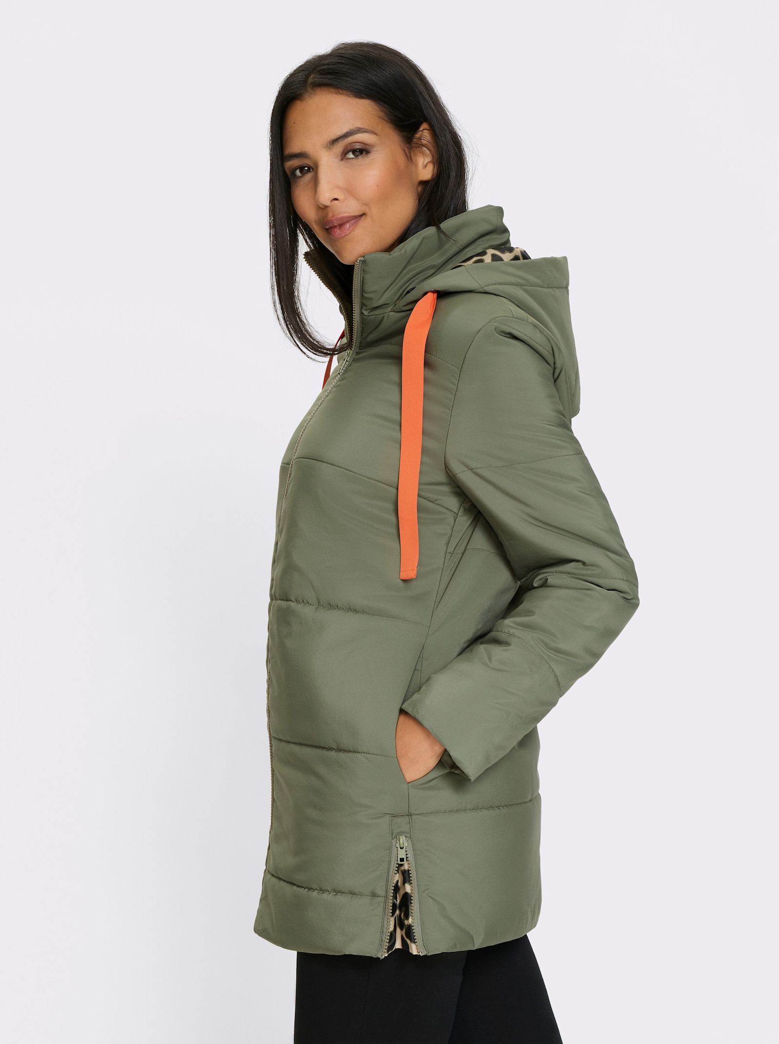 Steppjacke mit Futter im Leo-Dessin - khaki