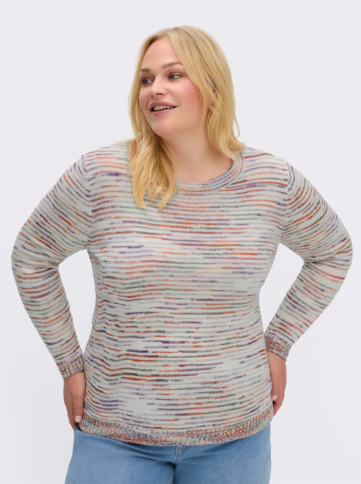 Rundhalspullover aus Multicolor-Garn - ecru-meliert
