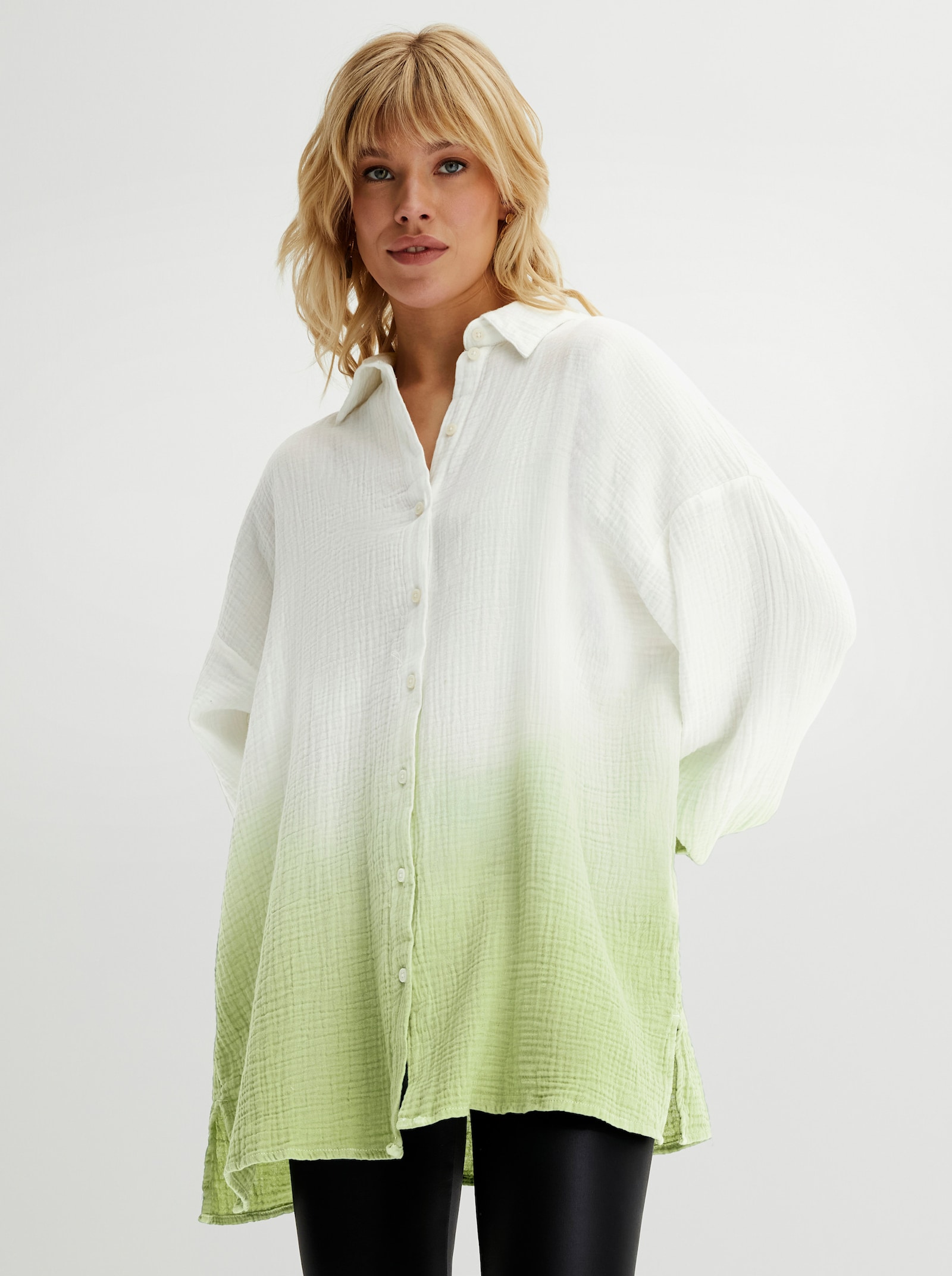 Baumwollbluse mit Farbverlauf - ecru-pistazie-gemustert