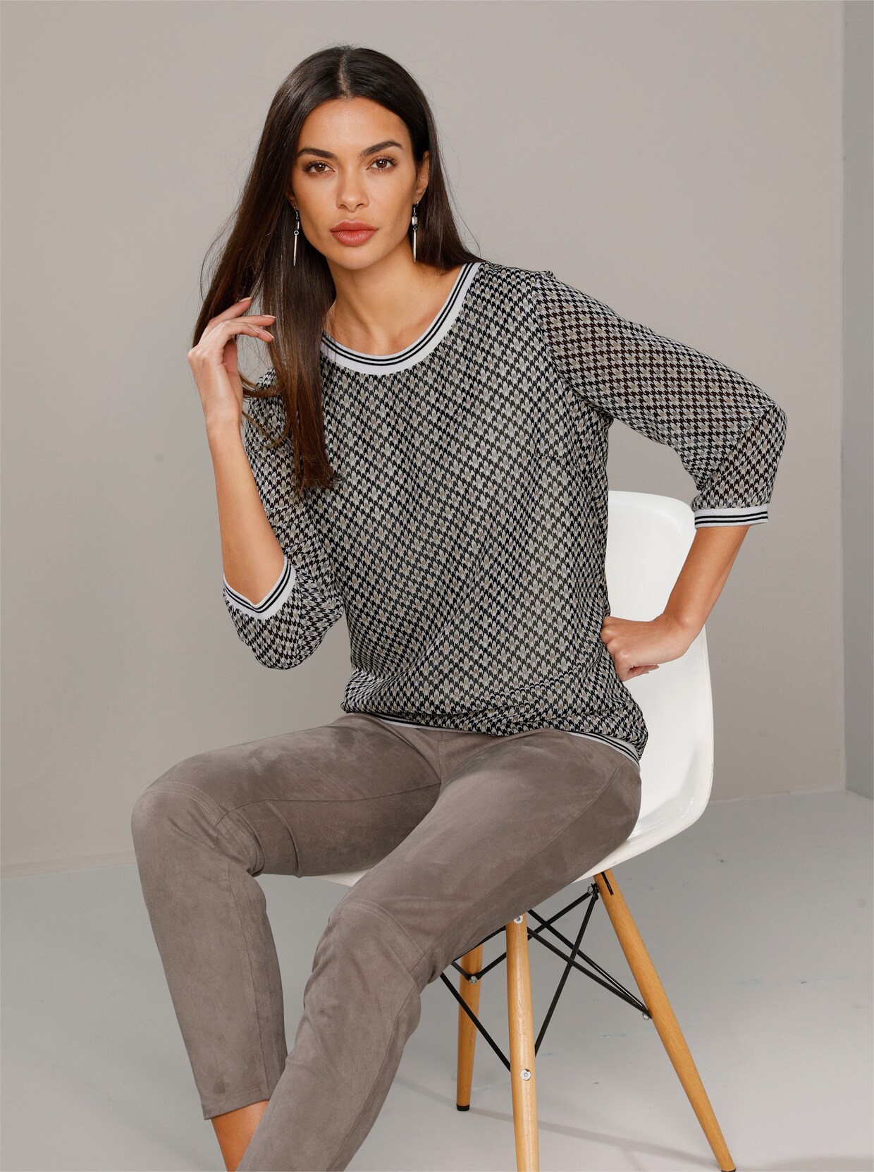heine Druckbluse - taupe-schwarz-bedruckt