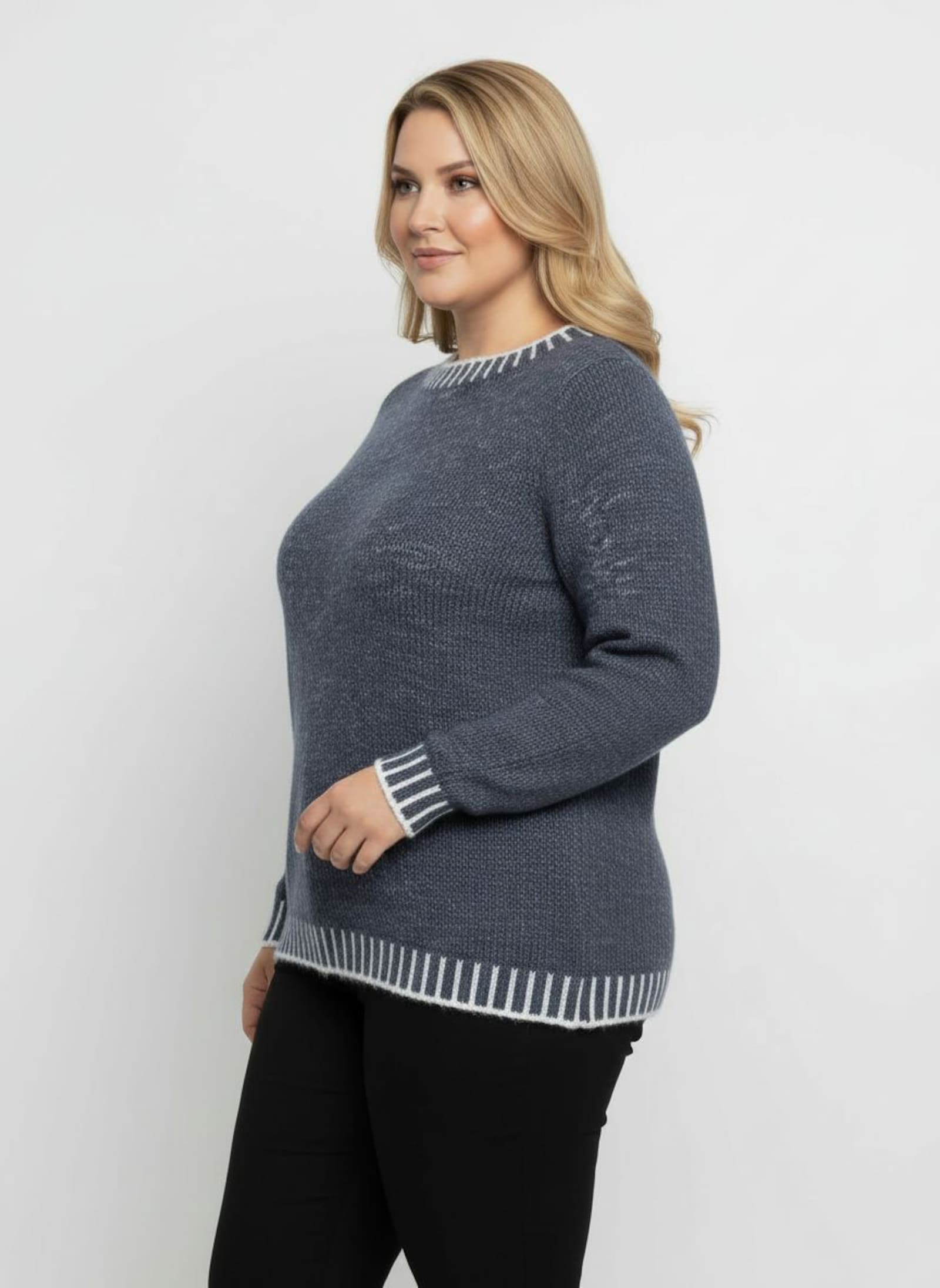 Langarm-Pullover mit effektvollen Kontrasten - rauchblau-ecru-gemustert