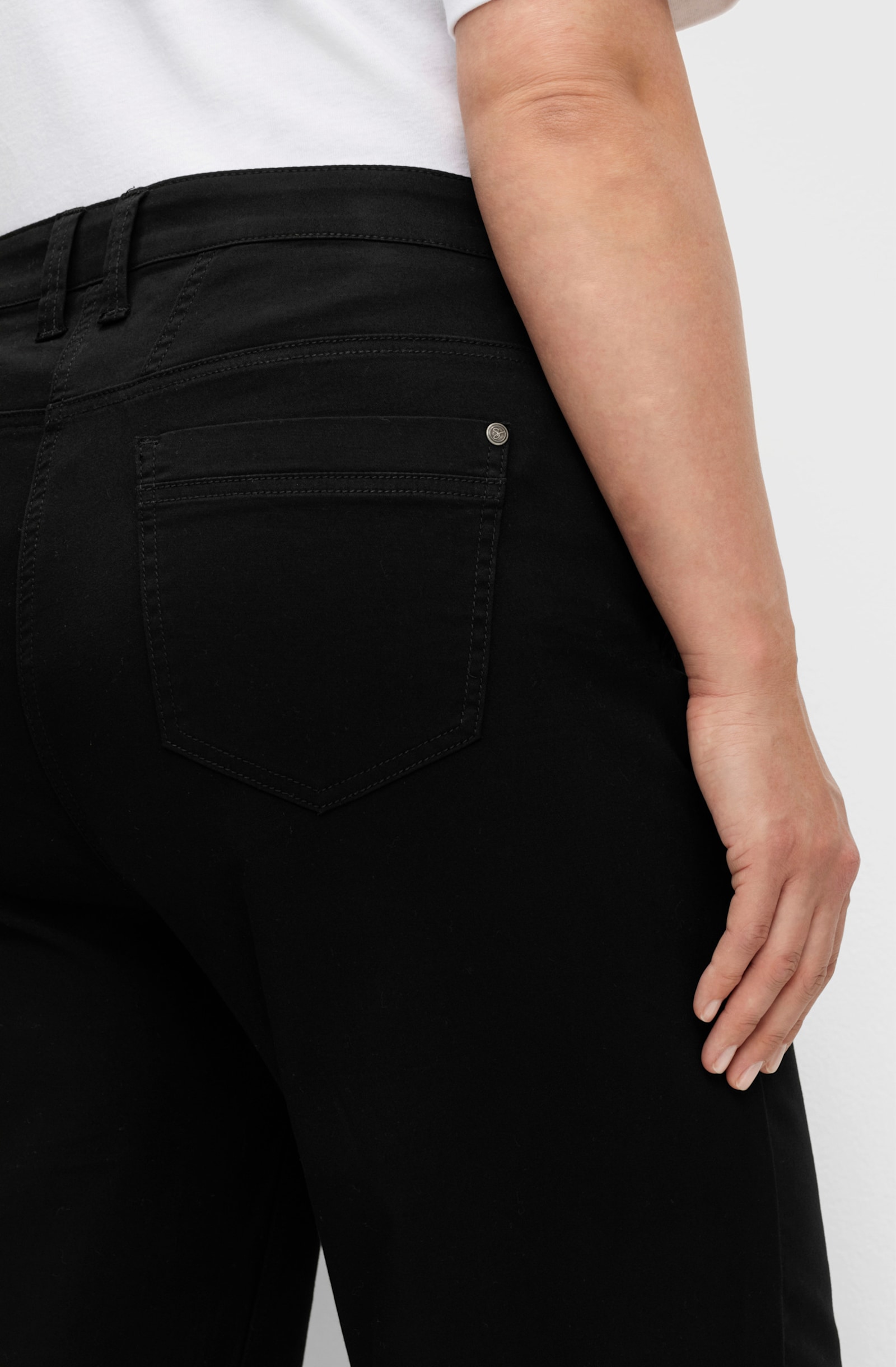 sheego Broek met doorlopende wijde pijpen - zwart