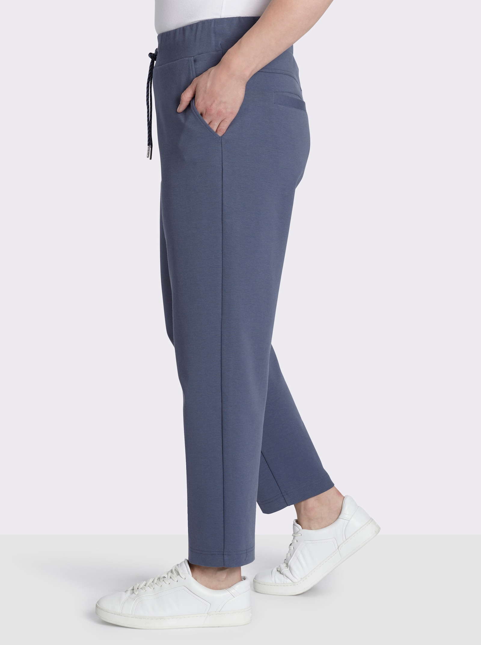 sheego Jogg Pants mit schmalem Bein - rauchblau